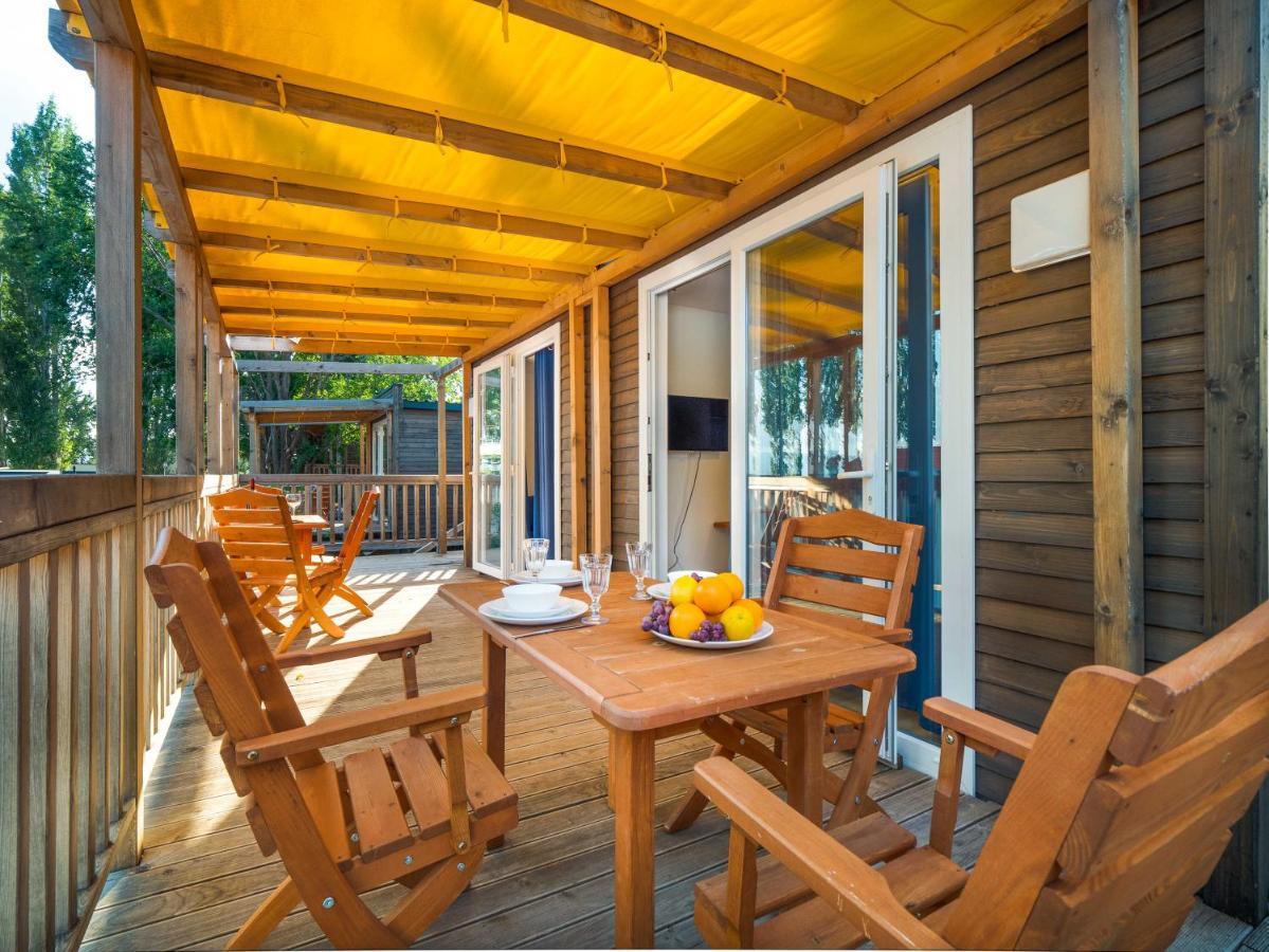 Mediteran Travel Mobile Homes Miran Pirovac Exterior photo